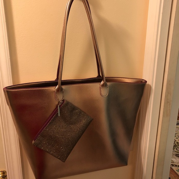 bath&bodyworks Handbags - Rose gold Bath & BodyWorks bag